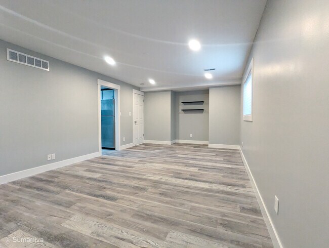 living/dining 1 - 6541 S Begonia Dr