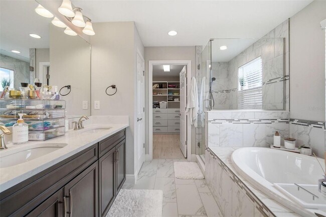 Building Photo - 6396 Roadstead Ct