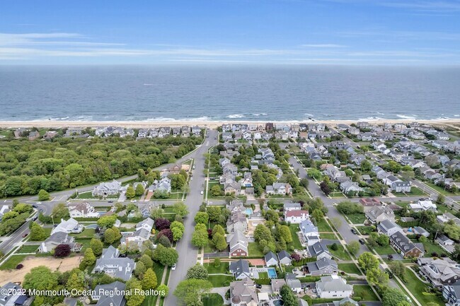 Building Photo - 208 Trenton Blvd