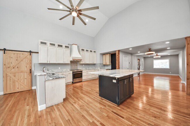 Building Photo - 602 Fostoria Ln