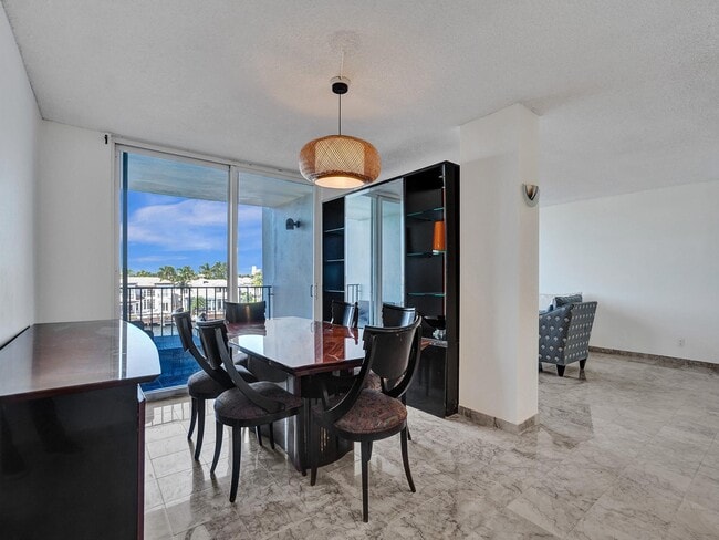 Building Photo - 1400 S Ocean Dr