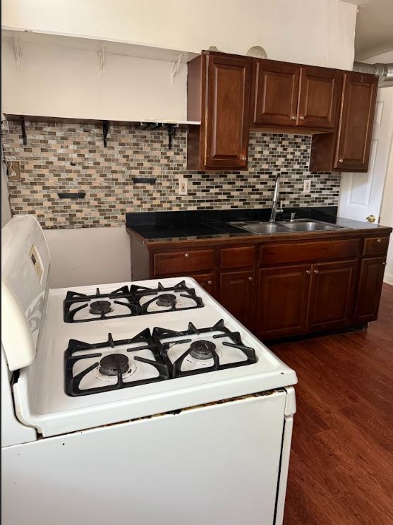 Kitchen - 2357 S Homan Ave