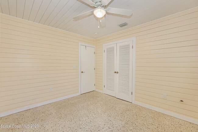 Building Photo - 2040 Palm Ave