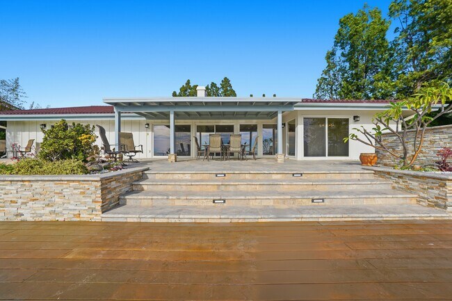 Building Photo - 5527 Burning Tree Dr