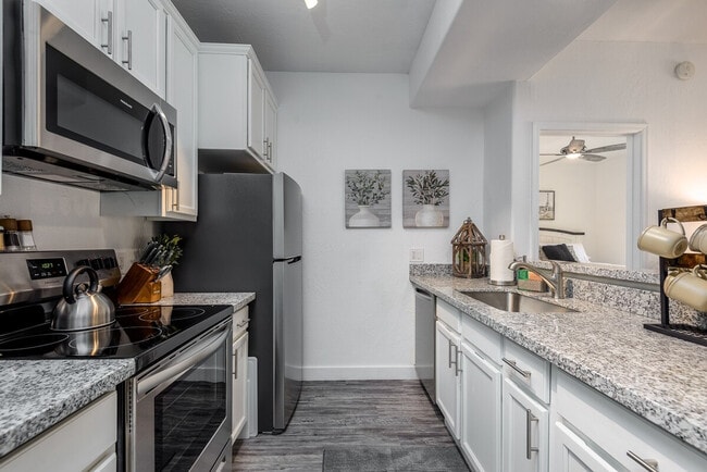 Building Photo - 14145 N 92nd St