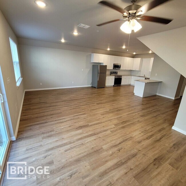 Building Photo - WILLOW PLAN