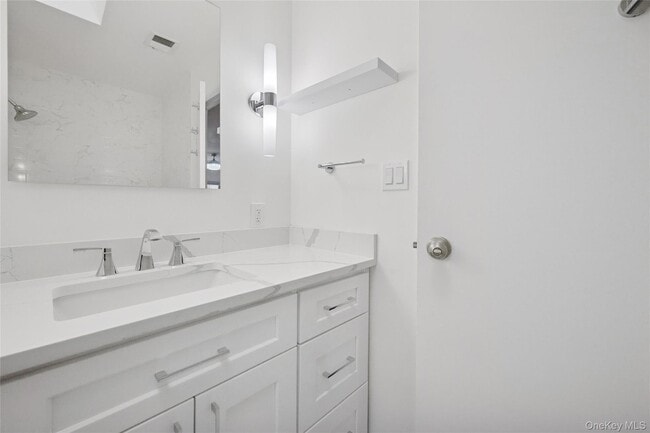 Building Photo - 70 Pheasant Run