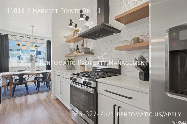 Building Photo - 11016 Harvest Pointe Dr