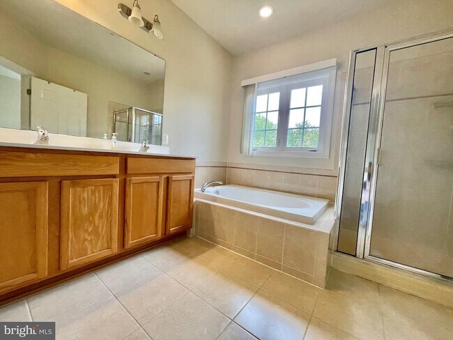 Building Photo - 3514 Tabard Ln