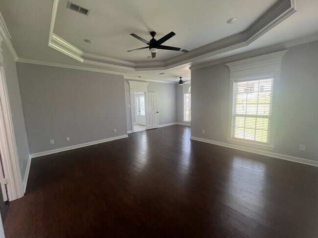 Building Photo - 13 Sawgrass St