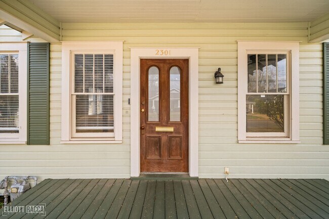 Building Photo - 2301 Hill St