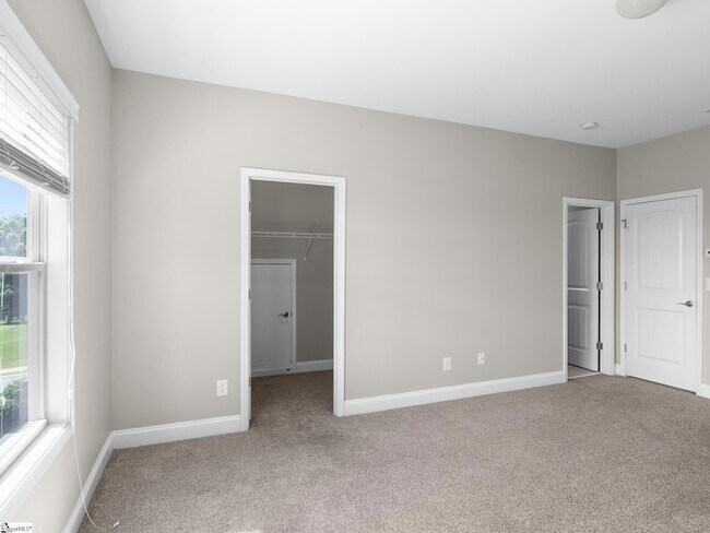 Building Photo - 108 Ariel Way