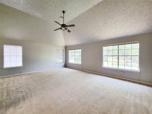 Building Photo - 8502 Canyon Pine Dr