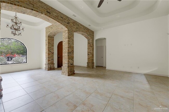 Building Photo - 20 N 42nd St