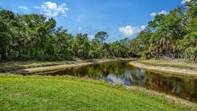 Building Photo - 9000 Willow Brook Dr