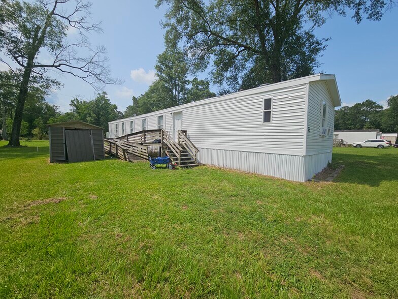 Building Photo - 1225 Osteen St