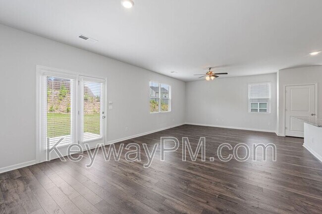 Building Photo - 1429 Deer Hollow Run