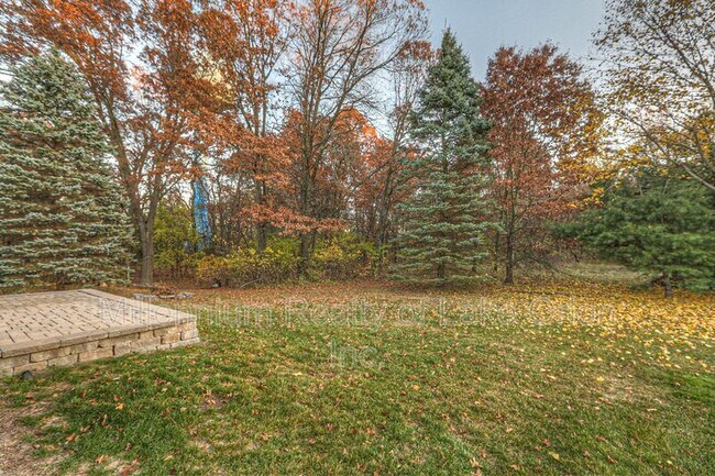Building Photo - 403 Teelin Dr