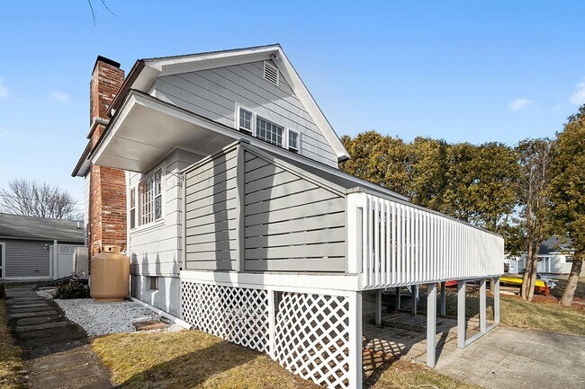 Building Photo - 52 Point Pleasant Rd