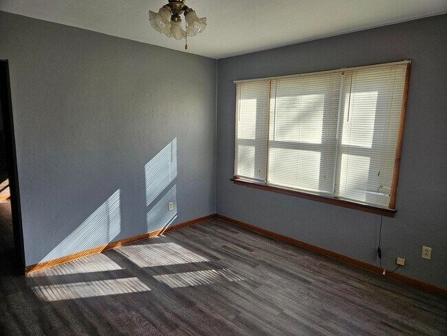 Building Photo - Single Family Rental Home - 3BR-1BA - New Haven MO 63068