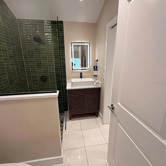 Building Photo - 238 N Main St