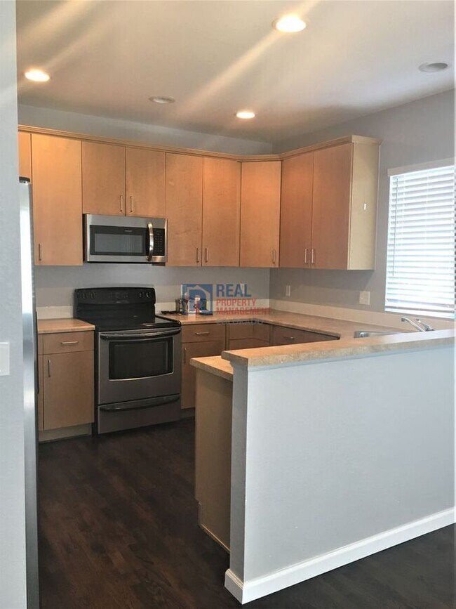Building Photo - 4011 San Marco Dr