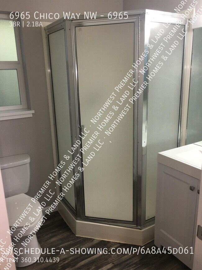 Building Photo - 6965 Chico Way NW