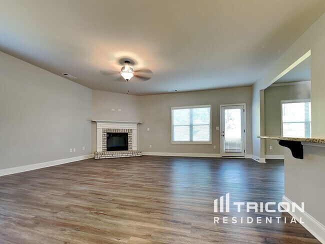 Building Photo - 142 Massey Ln