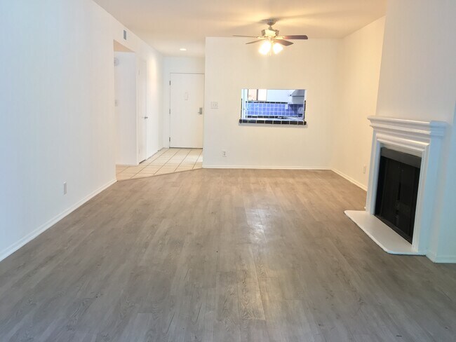 Building Photo - 4627 Finley Ave