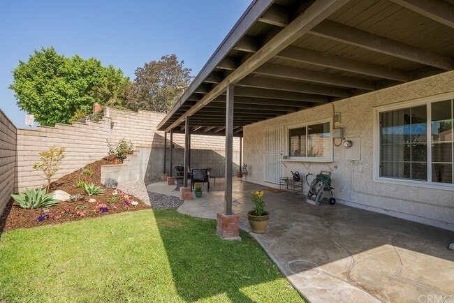 Building Photo - 2650 Altamira Dr