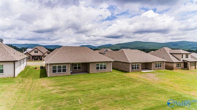 Building Photo - 3029 Crystal Creek Dr