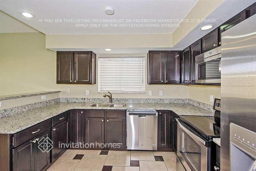 Building Photo - 3741 Linsbury St