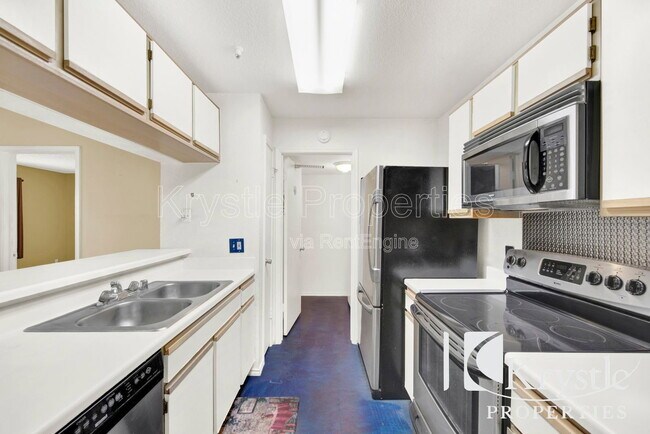 Building Photo - 1201 Glen Cove Pkwy