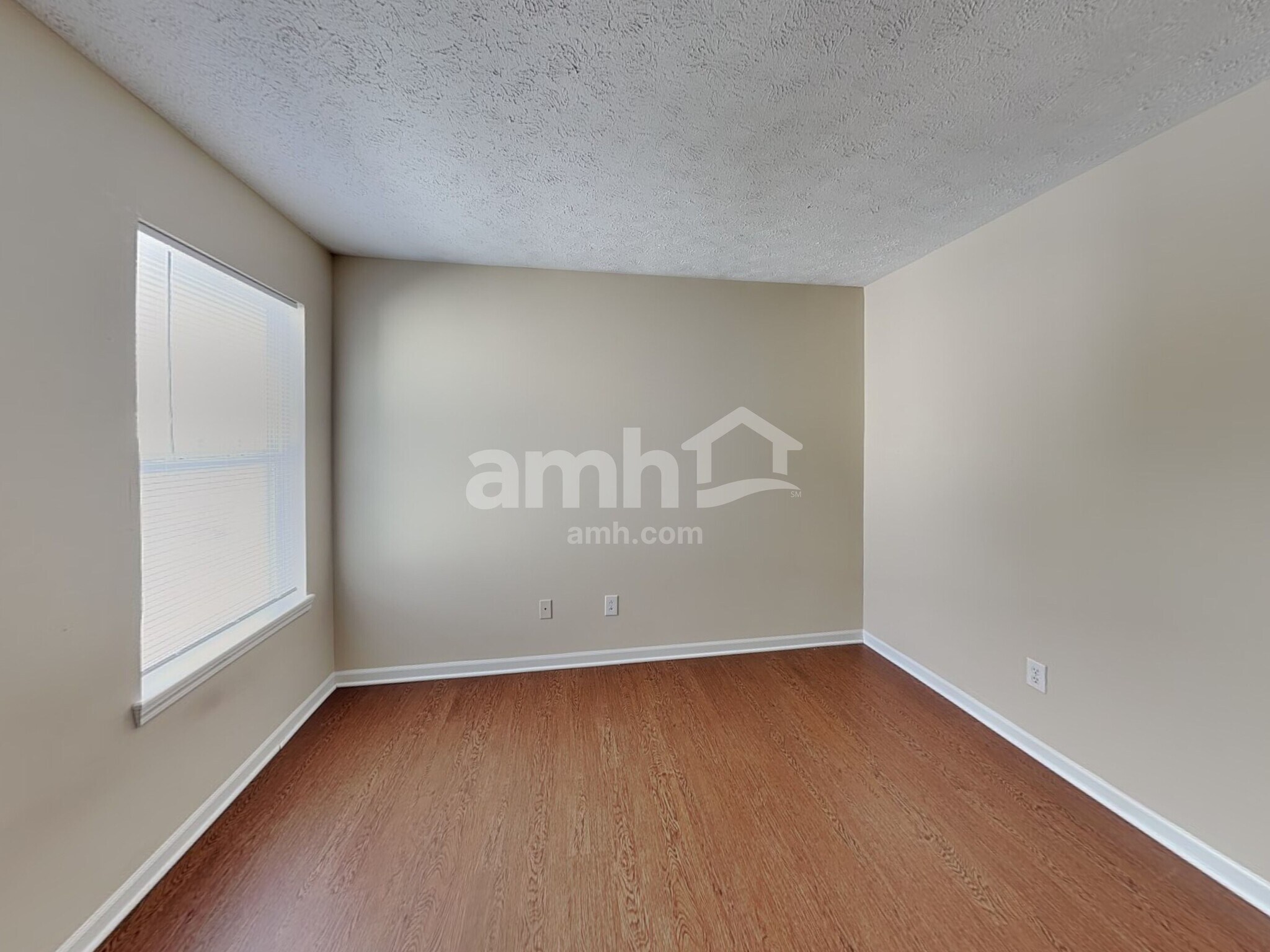 Building Photo - 2318 Lammermoor Cir