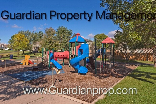 Building Photo - Brooklyn Park Single Family Home, Office, 3 Car Garage, New Carpet, Large Deck, Available Now