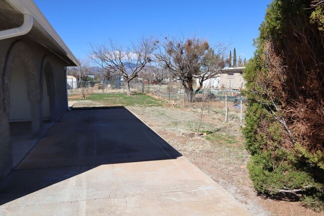 Building Photo - Fully Renovated Home You'll Want To See!