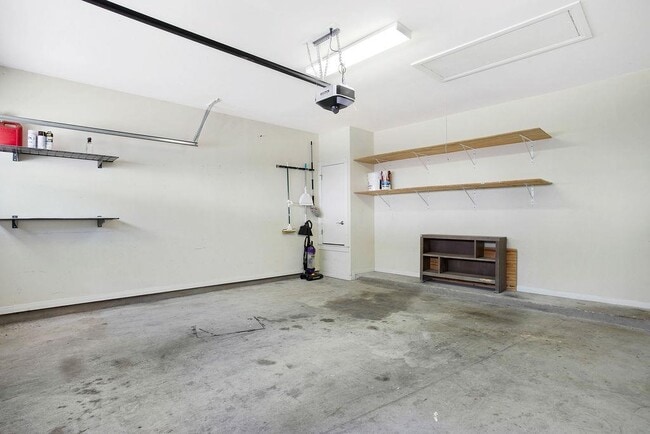 Building Photo - 6715 Windrift Way