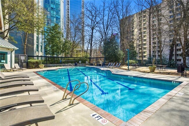 Building Photo - 2870 Pharr Ct S Northwest