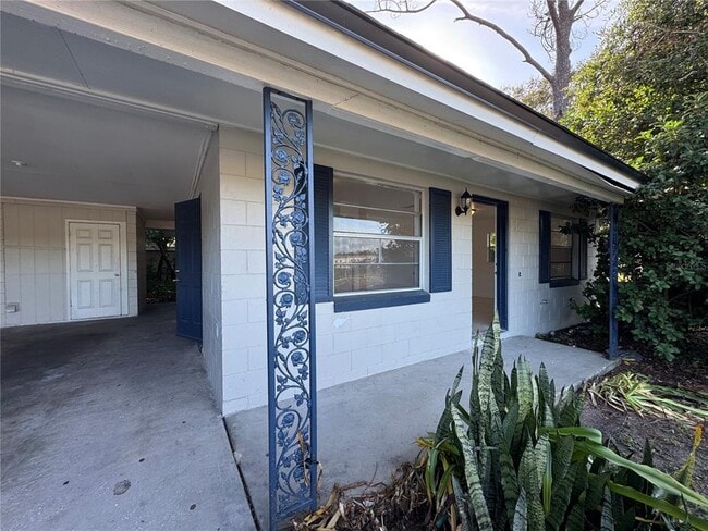 Building Photo - 4883 N Pine Hills Rd