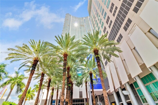 Building Photo - 185 SW 7th St