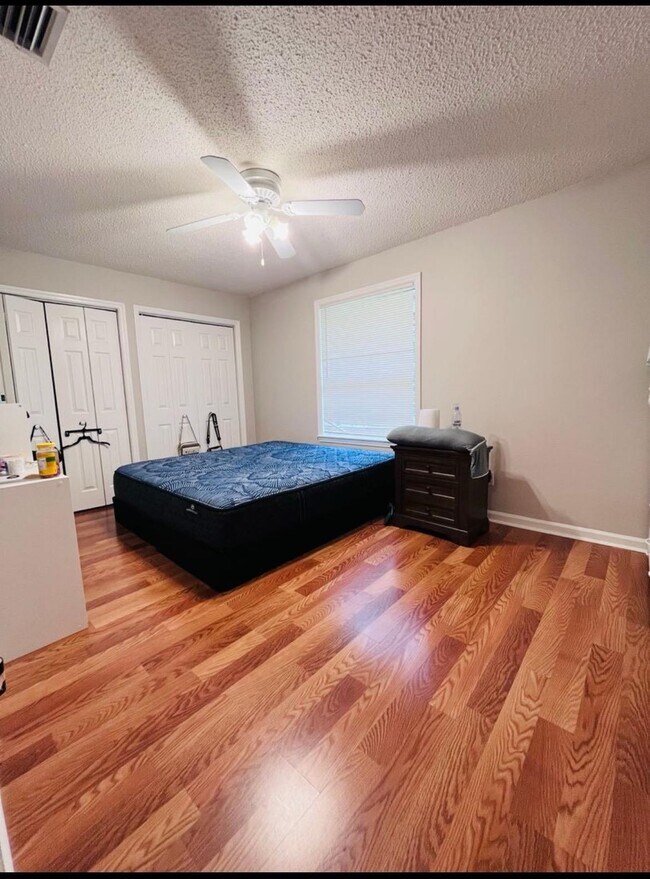 Building Photo - 3375 Argonaut Dr