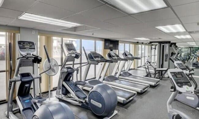 Building Photo - 3215 S Ocean Blvd