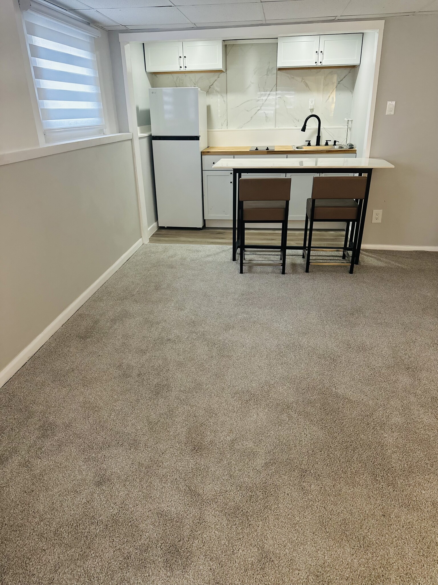 Building Photo - 15742 Woodmont St