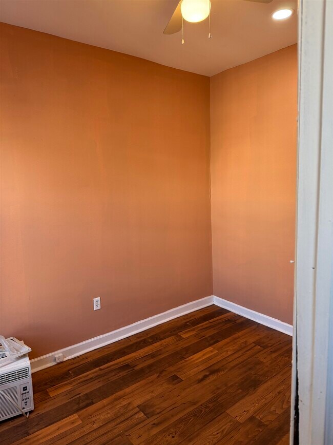 Building Photo - 170 Boyd Ave