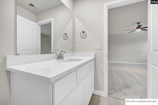 Building Photo - 223 Sunny Hl Dr