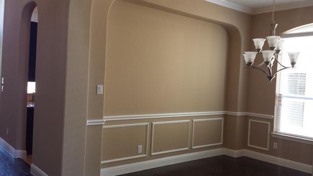 Building Photo - 2449 Kingsgate Dr