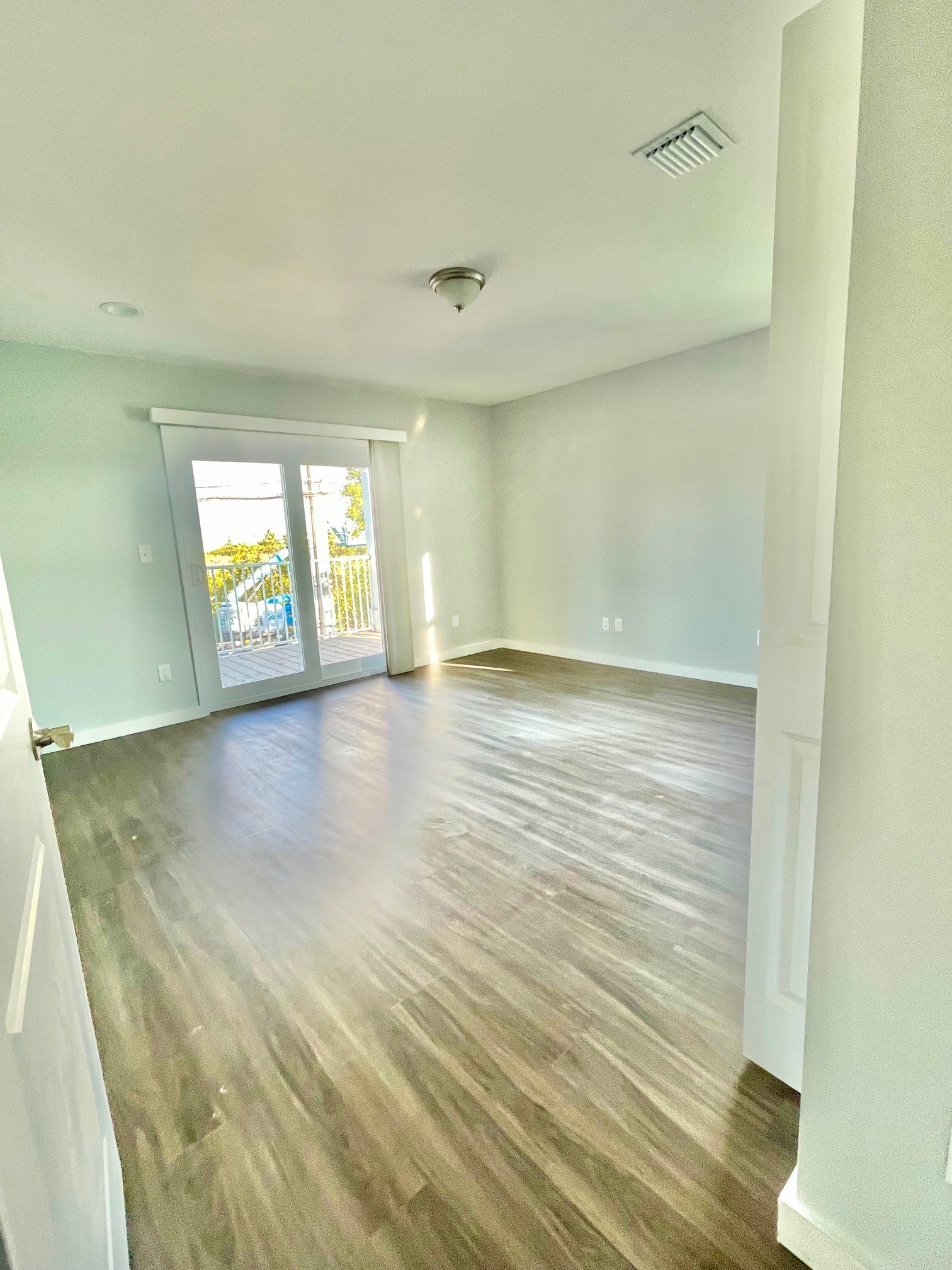 2nd Floor Master Bedroom/Bathroom/Balcony - 51 Barcelona Dr