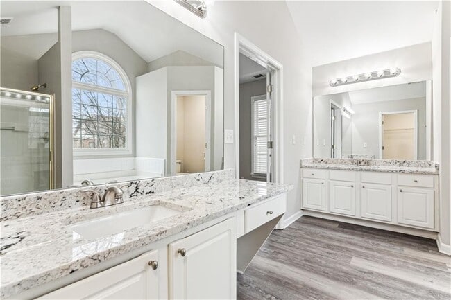 Building Photo - 630 Kimball Parc Way