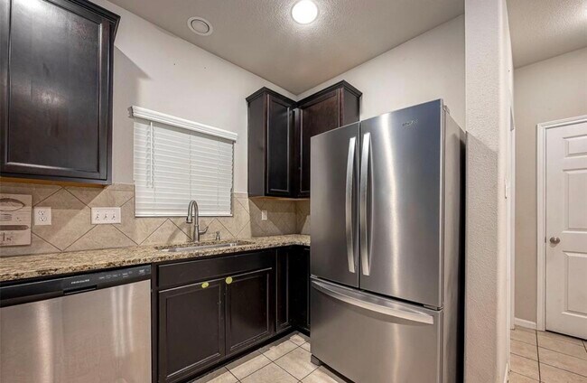 Building Photo - 6409 Hollock Meadows Ln