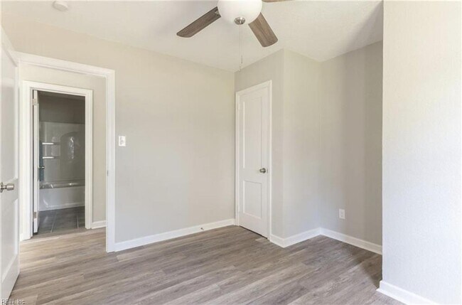 Building Photo - 5425 Silbert Rd